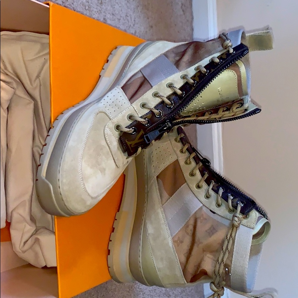 Louis Vuitton Harlem Ankle Boots